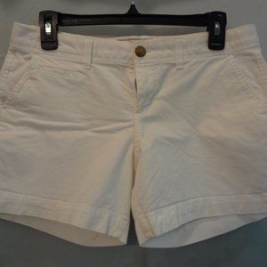 White shorts, size 6